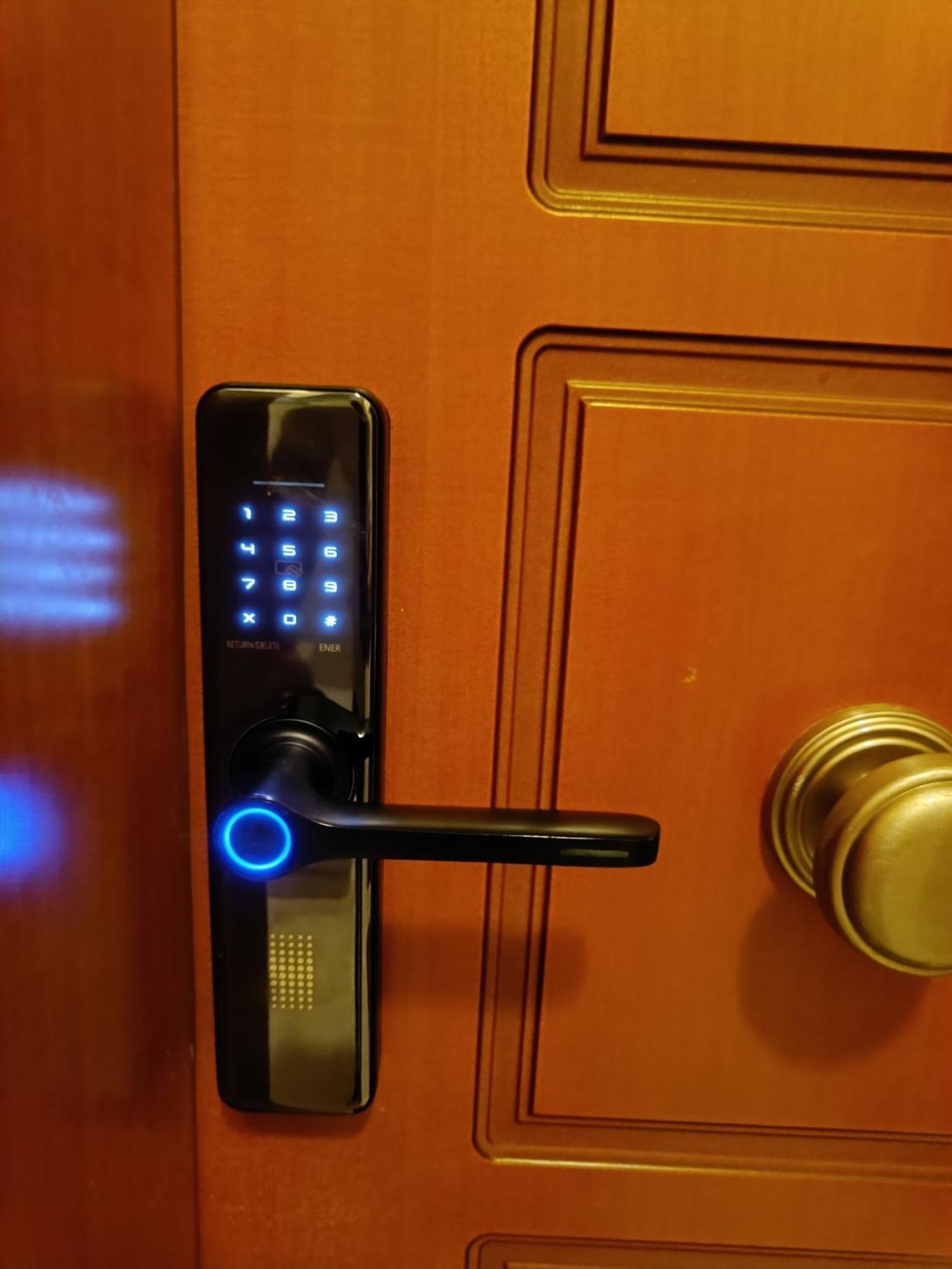 Gk Suites-Constantin View , Auto Check-In 24H Larissa Room photo